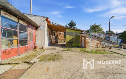 Na predaj rodinný dom s investičným potenciálom v Šuranoch