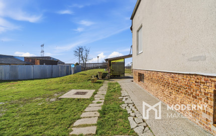 Na predaj rodinný dom s investičným potenciálom v Šuranoch