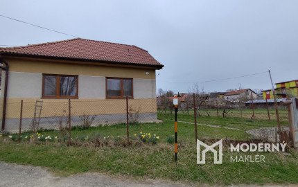 Na predaj čiastočne prerobený rodinný dom v obci Otrhánky