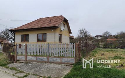 Na predaj čiastočne prerobený rodinný dom v obci Otrhánky