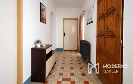 Na predaj čiastočne prerobený rodinný dom v obci Otrhánky