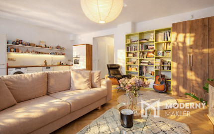 Na predaj polyfunkčný objekt s investičným potenciálom v centre Ružomberka