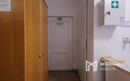 Na predaj polyfunkčný objekt s potenciálom na ubytovanie v srdci Turčianskych Teplíc