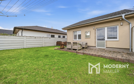 Na predaj novostavba radového rodinného domu v obci Láb