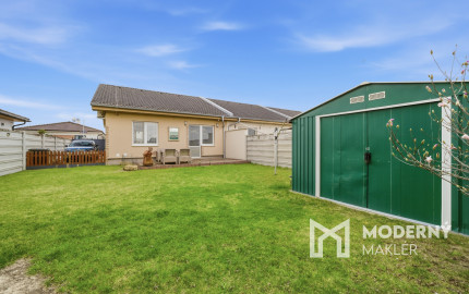 Na predaj novostavba radového rodinného domu v obci Láb