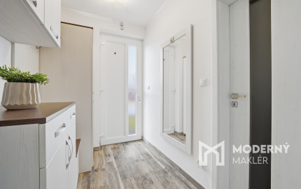 Na predaj novostavba radového rodinného domu v obci Láb