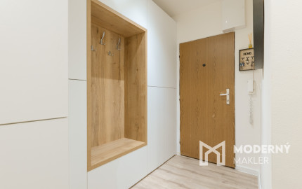 Na predaj kompletne prerobený 3-izbový byt v Trenčíne