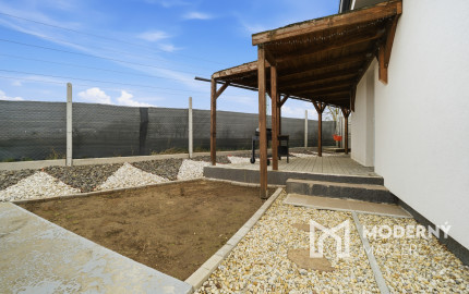 Na predaj rodinný dom s krásnou záhradou v obci Hrubý Šúr