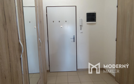 Na prenájom 1-izbový byt blízko Bánoviec nad Bebravou