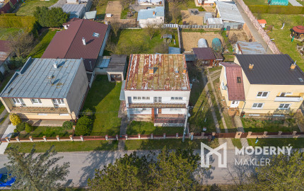 Na predaj viacgeneračný rodinný dom s potenciálom v Stropkove