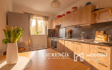 NA PREDAJ | 2 - IZBOVÝ BYT V TRENČÍNE  STROJÁRENSKÁ ULICA