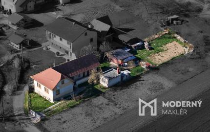 Na predaj čiastočne prerobený rodinný dom v obci Otrhánky
