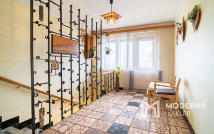 Na predaj samostatne stojaci rodinný dom v obci Veľké Leváre