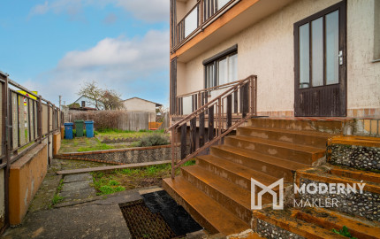 Na predaj samostatne stojaci rodinný dom v obci Veľké Leváre