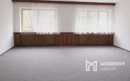 Na predaj budova pre podnikanie alebo investíciu v Bánovciach