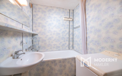 Na predaj 3izbový byt v pôvodnom stave v Trenčíne