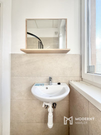 Prenájom - menší dom s terasou v Rovinke