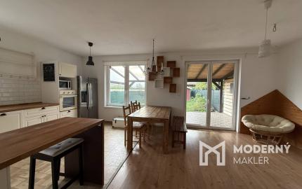 Viac izieb, viac pohody: 5-izbový rodinný dom, kde nikto nemusí robiť kompromisy