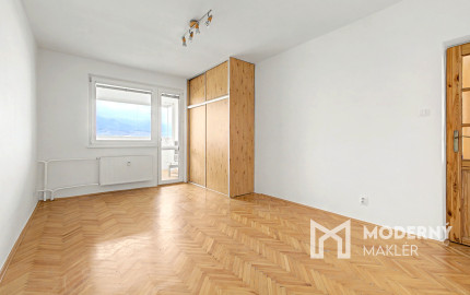 Na predaj 3-izbový byt s veľkou loggiou v Martin-Sever