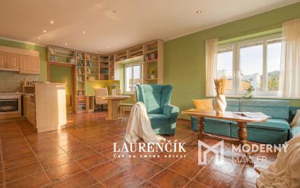 NA PREDAJ | 3-IZBOVÝ BYT SO SÚKROMNOU TERASOU S VÝHĽADOM NA HRAD  + GARSÓNKA V CENE