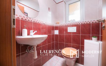 NA PREDAJ | 3-IZBOVÝ BYT SO SÚKROMNOU TERASOU S VÝHĽADOM NA HRAD  + GARSÓNKA V CENE