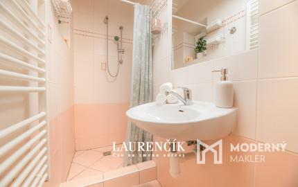 NA PREDAJ | 3-IZBOVÝ BYT SO SÚKROMNOU TERASOU S VÝHĽADOM NA HRAD  + GARSÓNKA V CENE