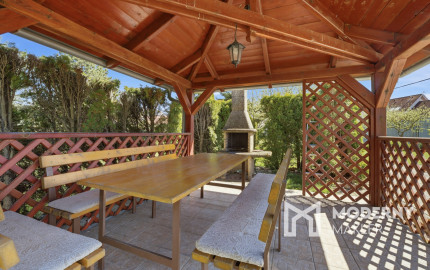 Na predaj samostatne stojaci 5-izbový rodinný dom v obci Jablonové