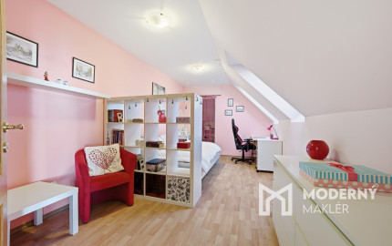 Na predaj samostatne stojaci 7-izbový rodinný dom v obci Jablonové