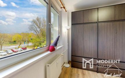 Predaj 3-izbového bytu s loggiou v Petržalke