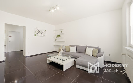 Na prenájom 3-izbový byt s loggiou v Ružinove