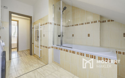 Na prenájom 2-izbový podkrovný byt s výhľadom v Prešove