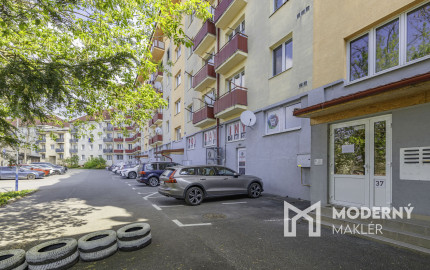 Na prenájom 2-izbový podkrovný byt s výhľadom v Prešove