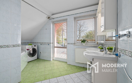 Na predaj 6-izbový rodinný dom s krásnou záhradou v Šamoríne