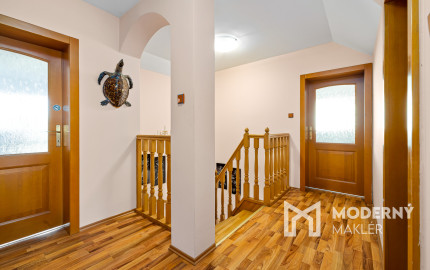 Na predaj 6-izbový rodinný dom s krásnou záhradou v Šamoríne