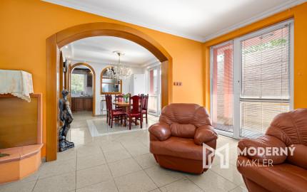 Na predaj 6-izbový rodinný dom s krásnou záhradou v Šamoríne