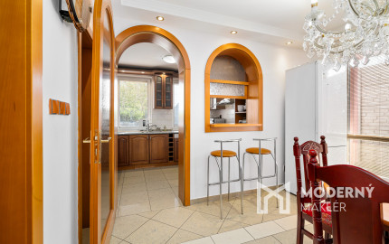 Na predaj 6-izbový rodinný dom s krásnou záhradou v Šamoríne