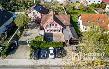 Na predaj 6-izbový rodinný dom s krásnou záhradou v Šamoríne