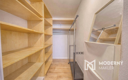 Na predaj priestranný, zariadený rodinný dom v Cerovej