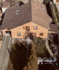 Na predaj priestranný, zariadený rodinný dom v Cerovej