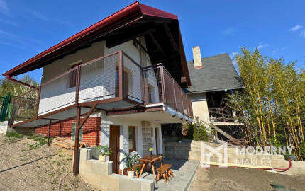 Na predaj chata s panoramatickým výhľadom na Bratislavu