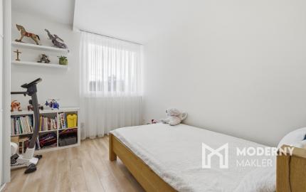 Na predaj 4-izbový byt v Stupave