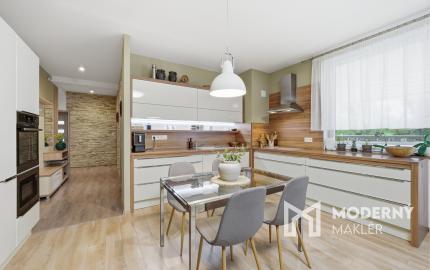 Na predaj 4-izbový byt v Stupave