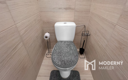 Na prenájom kompletne zrekonštruovaný 2-izbový byt v Trenčíne - Juh I