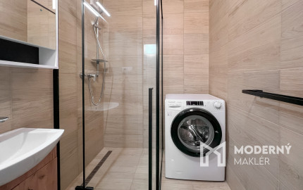 Na prenájom kompletne zrekonštruovaný 2-izbový byt v Trenčíne - Juh I