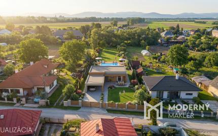 Na predaj veľkorysý stavebný pozemok v obci Gomboš