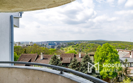 Na prenájom priestranný 5-izbový mezonet v Starom Meste