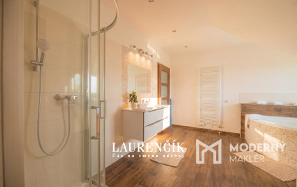 NA PREDAJ | RODINNÝ DOM S VÝHĽADOM NA VRŠATEC - ILAVA, KLOBUŠICE