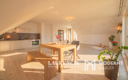 NA PREDAJ | RODINNÝ DOM S VÝHĽADOM NA VRŠATEC - ILAVA, KLOBUŠICE