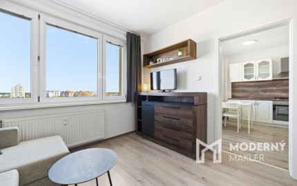 Na prenájom 1-izbový byt v centre Senca + internet a TV v cene