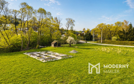 Na predaj pozemok v perspektívnej lokalite Dolného Kalníka